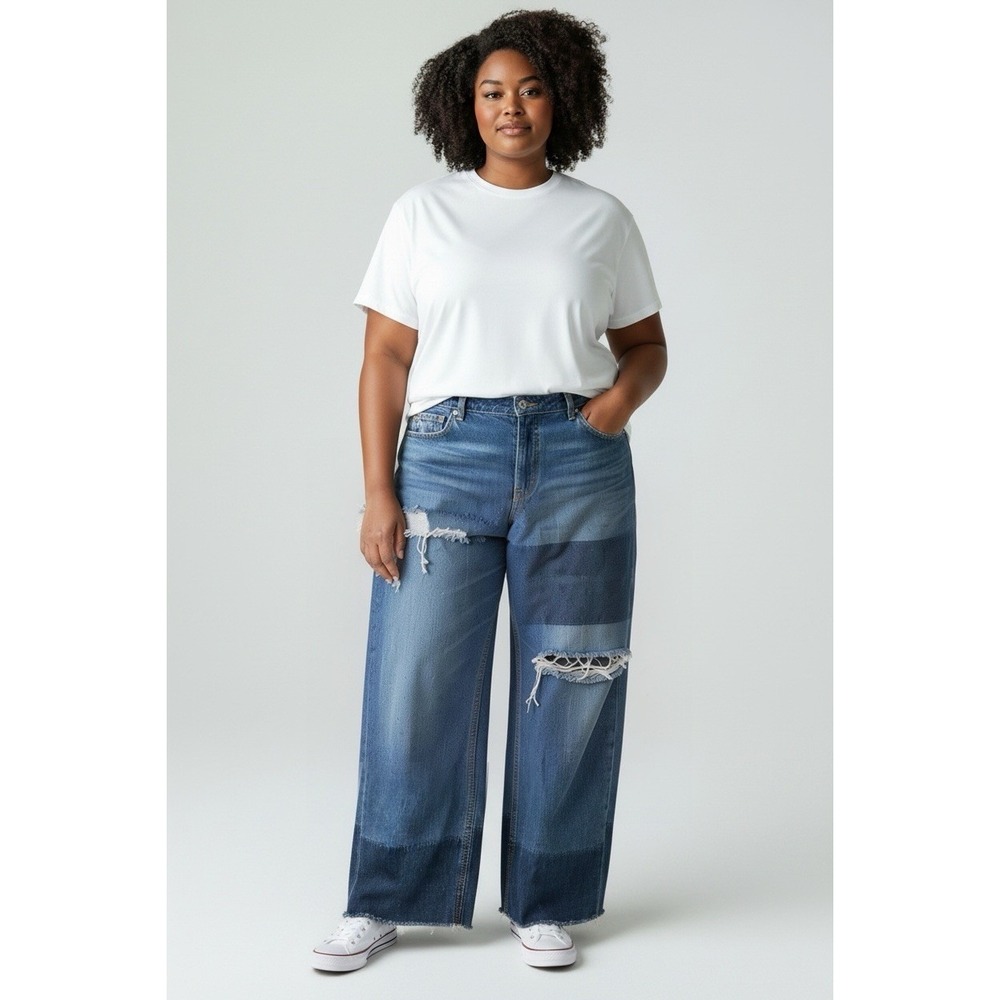 Ariat REAL Denim Womens 33R Ultra High Rise Relaxed Straight Distressed Jeans